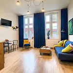 Tiny Studio City Centre / Mala Kawalerka