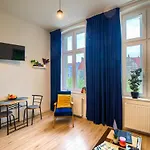 Tiny Studio City Centre / Mala Kawalerka